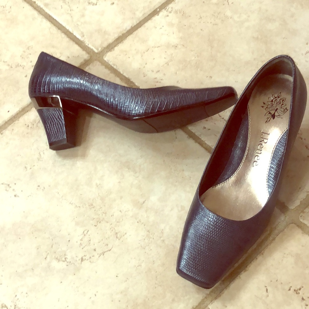 J Renee blue pumps